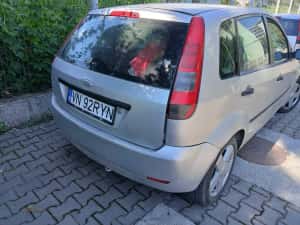 Ford Fiesta 1.2 benzina 2005 Acte 2027, 227km, Direct Proprietar — miniatura 7
