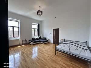 Apartament Central 2 camere de inchiriat — miniatura 3