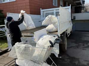 Debarasare Moloz, Deșeuri și Mobilă Veche – Servicii Profesionale — miniatura 3