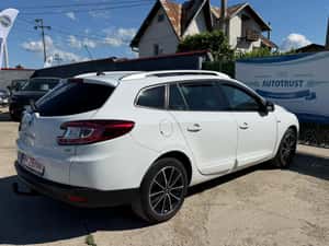 Renault Megane Break / Estate - 5.200 EUR — miniatura 4