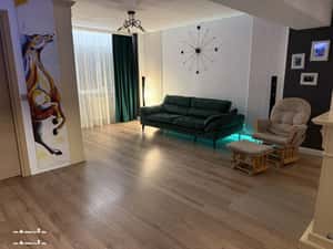 Apartament 3 camere, balcon, gata de utilizare