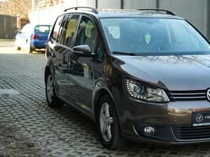 Volkswagen Touran Manuală 140 HP Diesel — miniatura 2