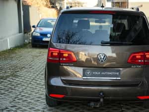 Volkswagen Touran Manuală 140 HP Diesel — miniatura 5