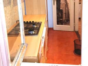 2 cam 2 bai 2 balcoane centrala proprie Cladire Istorica Piata Victoriei — miniatura 7