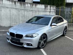 BMW F10// M PACHET // 520D / Facelift/ 3 Butoane/ Distronic/Head Up/ Ceasuri Digitale/ Alcantara