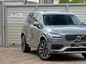 Volvo XC90 T8 AWD Plug-in Hybrid — miniatura 5