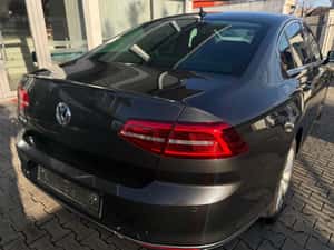 Volkswagen Passat 2018, 150 CP, Diesel, 14.990 EUR — miniatura 7