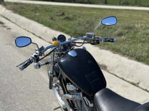 Suzuki intruder VS 600  (nu honda , harley , kawasaki ,yamaha ) — miniatura 6