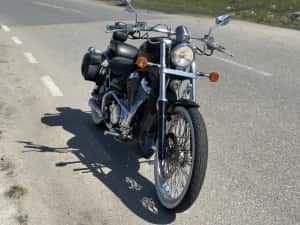 Suzuki intruder VS 600  (nu honda , harley , kawasaki ,yamaha ) — miniatura 10