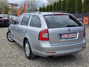 Skoda Octavia 1.6 TDI – simplă, spațioasă și gata de muncă — miniatura 4