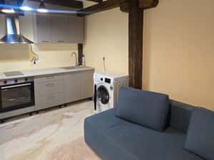 Apartament in casă — miniatura 3