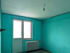 Apartament 2 camere 52 mp – centru Mihail Kogălniceanu, ideal renovare — miniatura 3