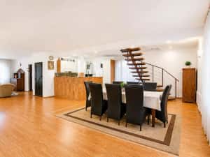 De vânzare apartament spațios, 200 m utili, în zona Pod Ira Cluj-Napoca — miniatura 2