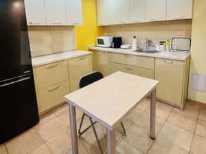 Apartament cu 2 camere, decomandat, 2 balcoane – la 3 min de Iulius
