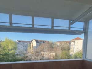 Apartament cu 2 camere, decomandat, 2 balcoane – la 3 min de Iulius — miniatura 4