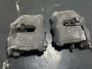 Etrier frana dreapta fata Mercedes ML W164 3.0 diesel V6 — miniatura 7