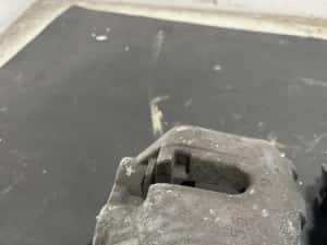 Etrier frana dreapta fata Mercedes ML W164 3.0 diesel V6 — miniatura 10