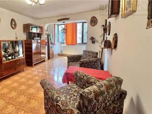Apartament de vanzare 3 camere cu pivnita mare, Astra, Brasov — miniatura 4