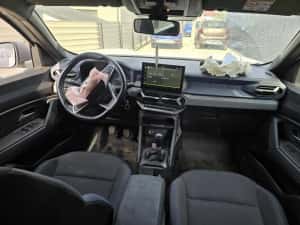 Dacia Duster 2025 GPL fabrica avariat — miniatura 5