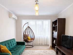 Renovat, mobilat și utilat - mutare imediată, central, lângă parc — miniatura 2