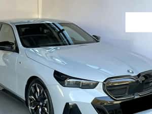 BMW i5 M60 xDrive Automată 601 HP Electric