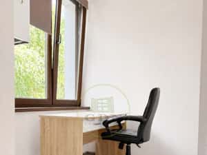 Inchiriez apartament doua camere str mijloc — miniatura 6