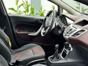 Ford fiesta fab .2009 motor 1.4 dci Titanium — miniatura 10