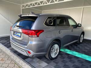 Mitsubishi Outlander Hibrid 2019 - 12 luni garanție — miniatura 6