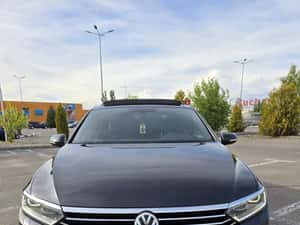 Volkswagen Passat Automată 120 HP Diesel — miniatura 3