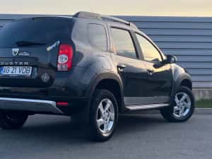 Dacia Duster 1.6 benzina + gpl — miniatura 4