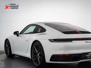 Porsche 992 Automată 385 HP Benzină — miniatura 3