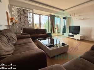 Bloc NOU vis-a-vis de MALL VITAN