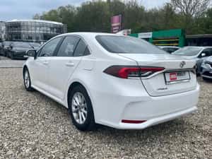 Toyota Corolla 2021 - Vehicul Second-hand, 162.000 km — miniatura 4