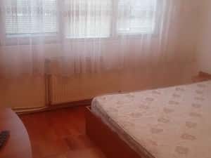 INchiriez ap 2 cam Resita 250E — miniatura 4