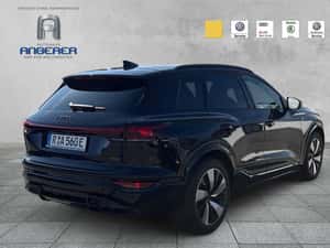 Audi Q6 e-tron SUV Second-hand - 8.900 km - 72.615 EUR — miniatura 4