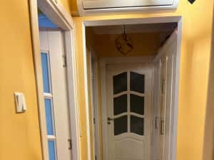 Apartament 3 camere decomandat Dambovita vedere pe doua parti etaj 3 amenajat centrala proprie — miniatura 9