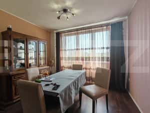 Apartament 4 camere decomandat, etaj intermediar, Splaiul Crisanei — miniatura 2