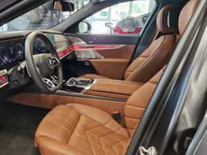 BMW Seria 7 740d XDrive pachet M 2026 — miniatura 7