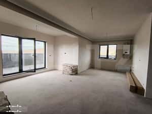 Apartament 3 camere, 95 mp, zona linistita — miniatura 1