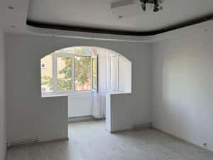 Apartament renovat — miniatura 3