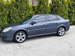 Opel Vectra Manuală 140 HP Benzină