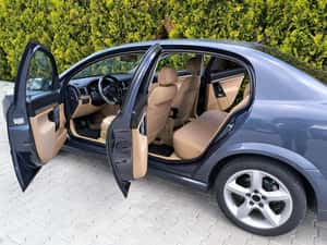 Opel Vectra Manuală 140 HP Benzină — miniatura 4