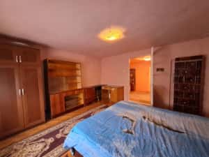 Casa individuala in oras. Teren generos. — miniatura 4