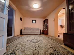 Casa individuala in oras. Teren generos. — miniatura 8