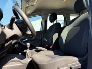 DACIA DUSTER 4WD — miniatura 2