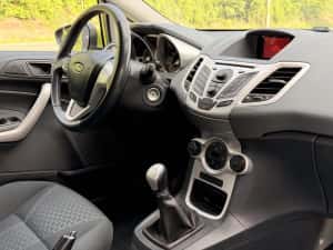 Ford Fiesta  benzina si in Rate — miniatura 7