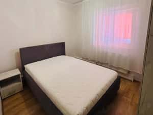 Ap. 3 camere decomandat + boxă, an constructie 1994 — miniatura 1