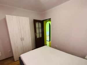 Ap. 3 camere decomandat + boxă, an constructie 1994 — miniatura 3