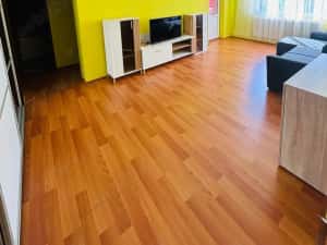 Ap. 3 camere decomandat + boxă, an constructie 1994 — miniatura 8