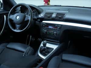 Bmw 118d 2011 M-Packet Interior Exterior de fabrica • Istoric Complet BMW • 12Luni Garantie Motor Cutie • Distributie Noua • Rate TBI / UniCredit / BT — miniatura 8